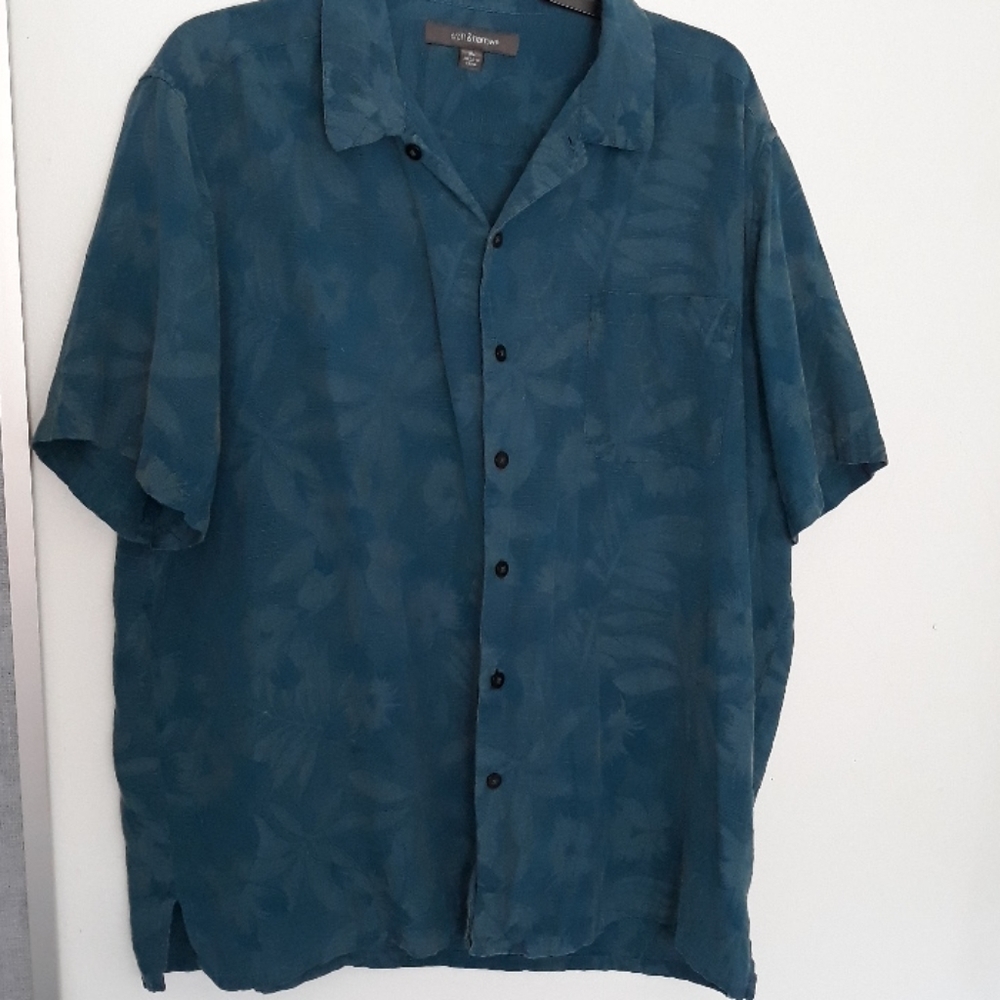 Men's casual shirt